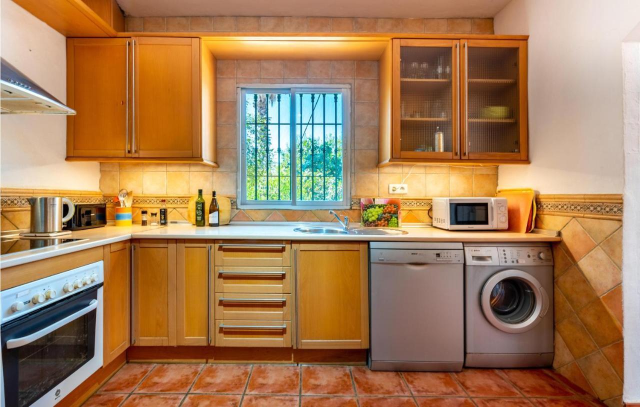 Holiday home Pet Friendly In Iznate With Kitchen Malaga